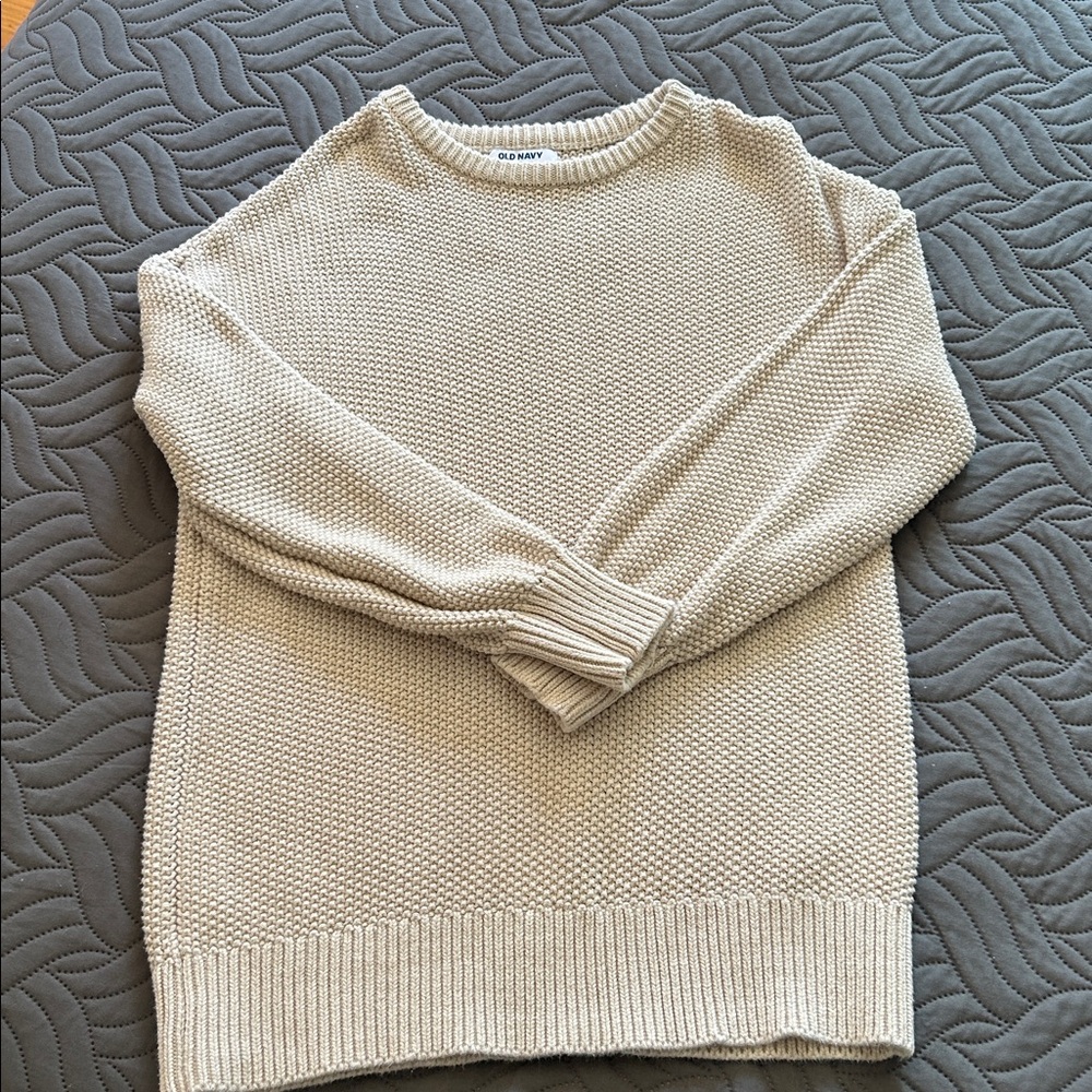 🥶Old Navy Cream Knit Oversized Sweater